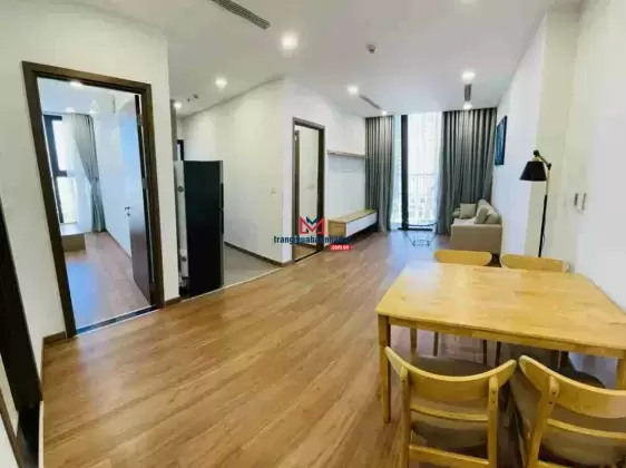 Bán căn hộ Eco Green 2PN nhà mới giá tốt 4.2 tỷ full NT, đã có sổ hồng.