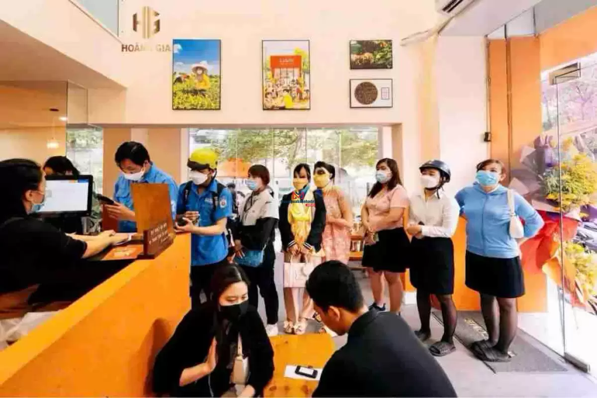classifieds/2024_12/ban-gap-shophouse-hung-vuong-mat-tien-nguyen-van-linh-1.jpg