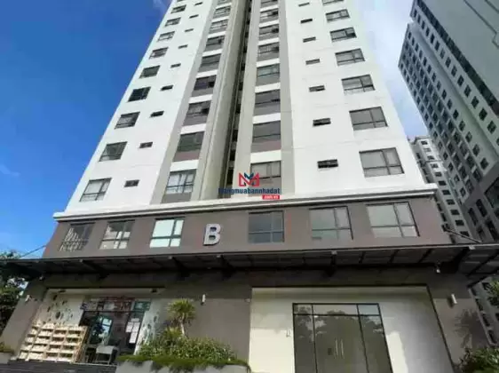 Bán shophouse tại Green River tổng DT 181m2 (1 trệt và 1 lầu) có 3PN-3WC giá 10 tỷ, có sổ hồng