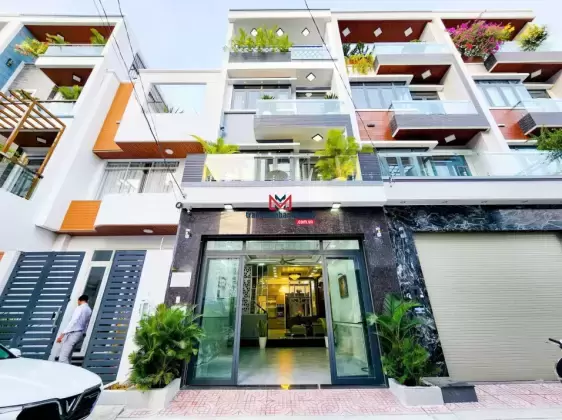 Biệt thự phố hiện đại full nội thất khu dân cư Green Riverside Huỳnh Tấn Phát
