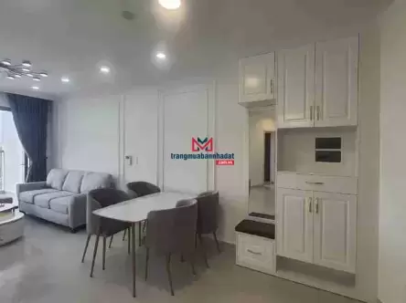 Nhà còn mới đẹp - căn góc lớn có sẵn HĐ thuê 15Tr