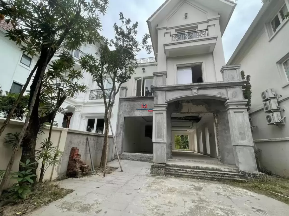 classifieds/2025_01/22/chinh-chu-ban-bt-hoa-sua-10-270m2-huong-tb-song-noi-khu-vinhomse-reverside-2.jpg