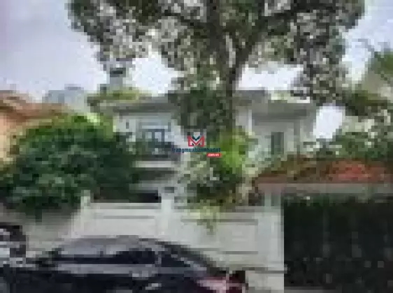 Bán biệt thự mặt đường Nguyễn Gia Thiều, Hoàn Kiếm