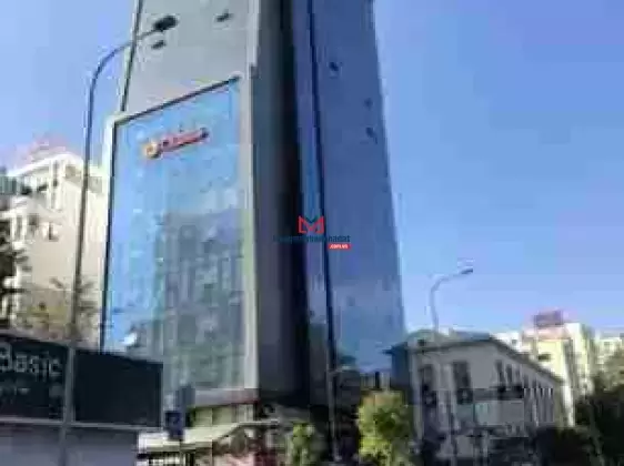 Đi định cư cần bán gấp building khách sạn 3 sao đẹp đường Võ Văn Tần, P6, Q3