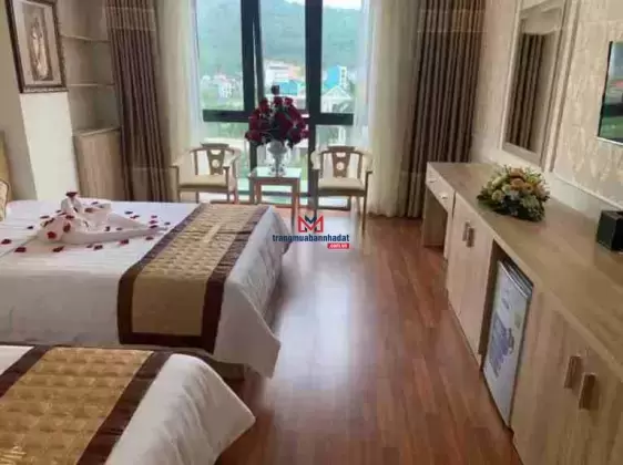 Bán khách sạn, 9 tầng, 2 tum, 68 phòng, giá 4x tỷ tại Bãi Cháy