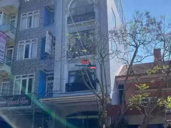 Bán Khách sạn Bùi Thị Xuân, 26 tỷ, 4 tầng, 14PN, 14WC, giá siêu hời