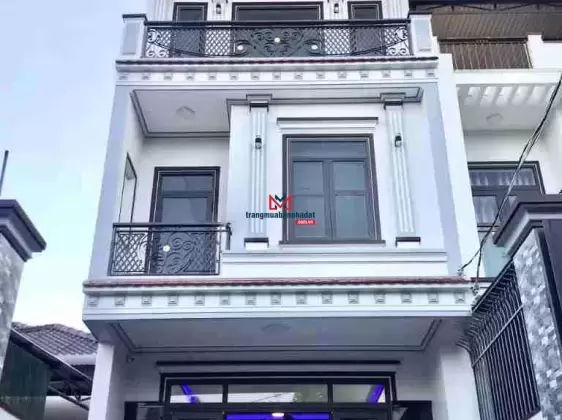 Bán nhà 1 trệt 2 tầng mới xây xong đường ô tô Cầu Bè, Vĩnh Thạnh có sân để ô tô giá rẻ 3,9 tỷ