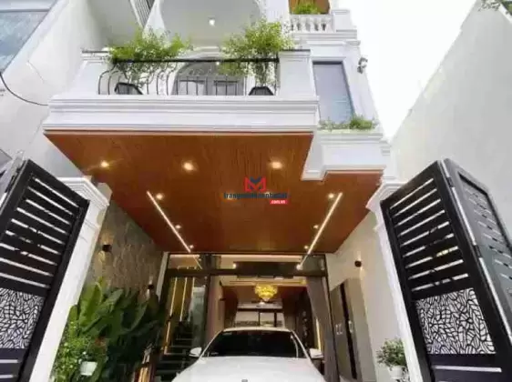 Bán nhà 4 tầng đường Bàu Năng - Có hồ bơi đẹp - gần biển Hoà Minh