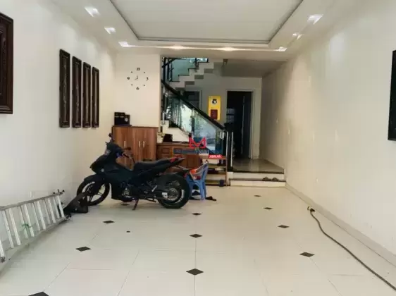 Bán nhà mặt đường Đào Nhuận 90m2 x 4 tầng