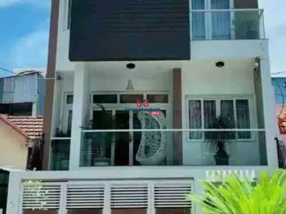 Bán nhà mặt tiền đường Nguyễn Hữu Huân ngang 6,15m trung tâm phố kinh doanh Nha Trang