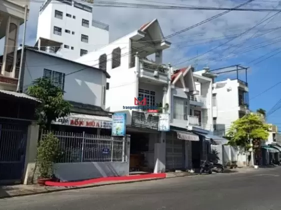 Bán nhà phố ngang 10m mặt đường Bắc Sơn, P Vĩnh Hải gần biển Nha Trang