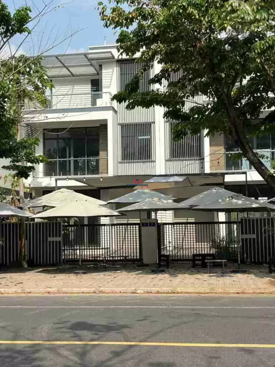 classifieds/2025_01/ban-shophouse-160m2-mat-tien-duong-30m-ke-lien-phuong-lg-gia-dau-tu_-1-_1.jpg