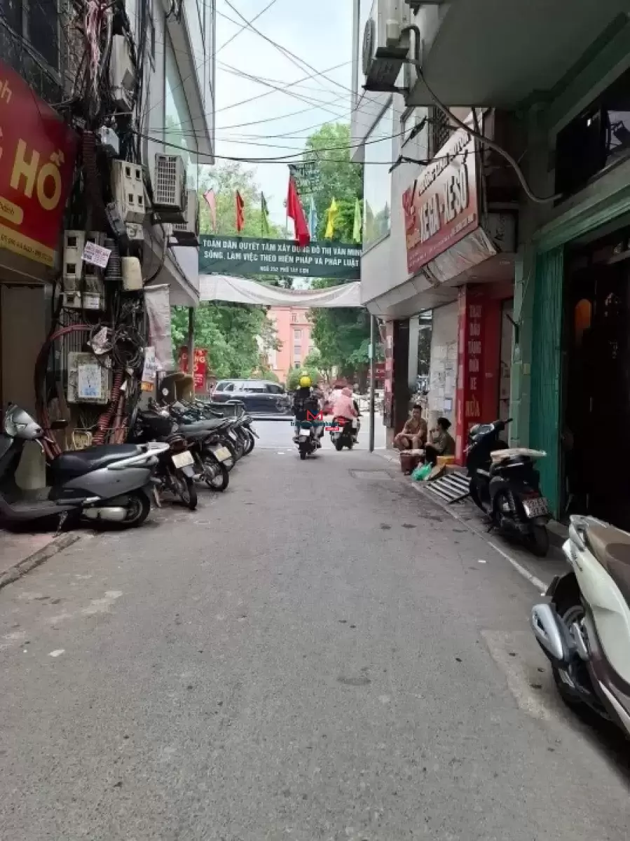 classifieds/2025_01/chinh-chu-gui-ban-nha-mat-pho-22-nguyen-van-tuyet-quan-dong-da-3.jpg