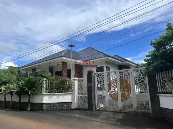 Bán gấp biệt thự đẹp tại đường hẻm Lý Chính Thắng
