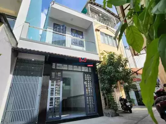 Bán nhà đẹp hẻm xe hơi 154 Âu Dương Lân P3 Q8. Hẻm trước nhà rộng rãi thoáng mát