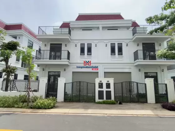 BT song lập hướng Đông Nam, vị trí đối diện tiện ích trung tâm LaVida