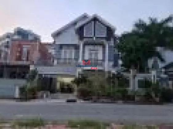 Chính chủ bán biệt thự khu dân cư Chánh Nghĩa