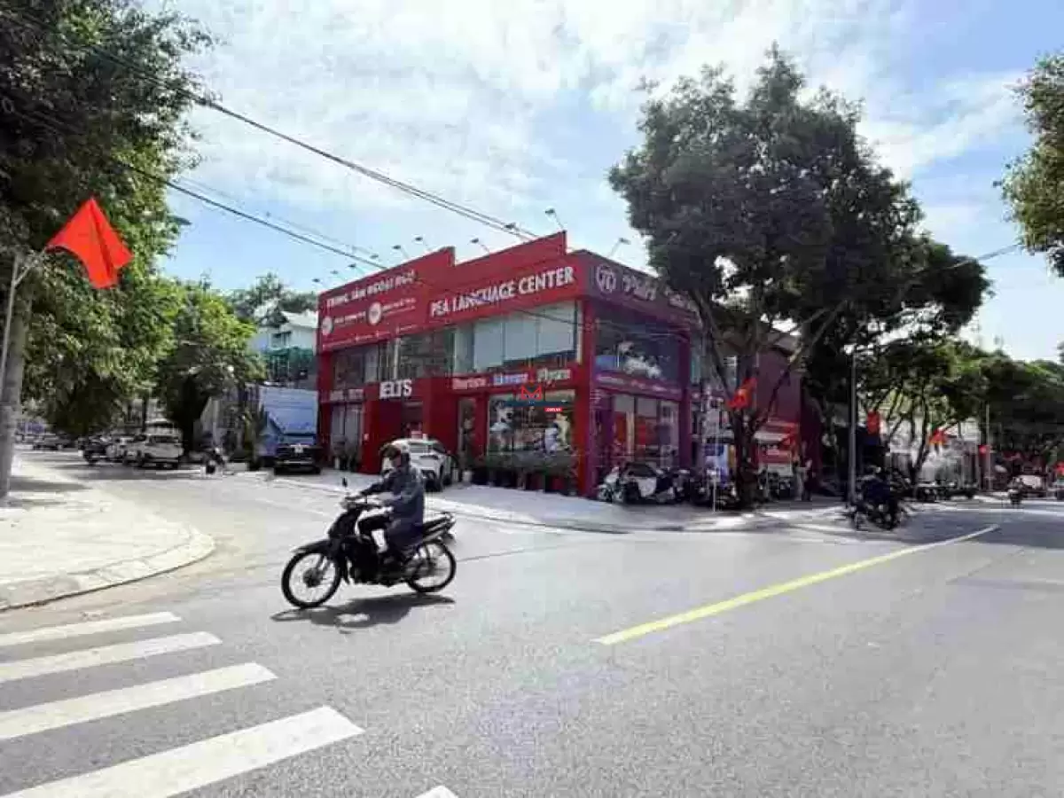 classifieds/2025_02/tuan_1/dat-goc-2-mat-tien-ga-metro1.jpg