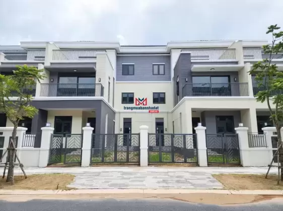 Ngộp quá cần Bán nhà phố, biệt thự, shophouse Aqua City