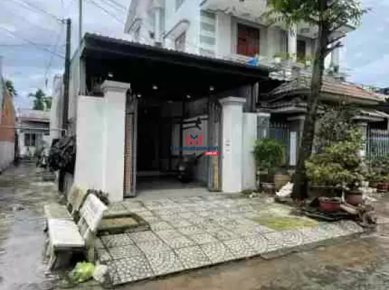 Bán nhà cấp 4 mới đẹp có sân đậu oto trong nhà giá dưới 4 tỷ