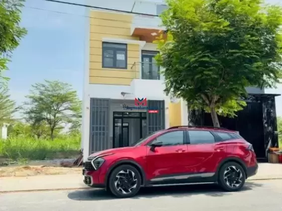Bán nhà mới xây đường 17m Saigon Village