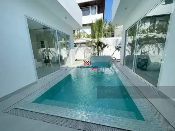 Bán villa 361m2 đập hộp đường Nước Mặn 2