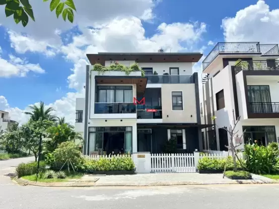 Biệt thự góc 2 mặt tiền ven sông vị trí đẹp, DT: 12x15m