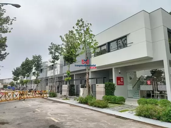 Nhà phố 1 trệt 2 lầu - tiện nghi hiện đại