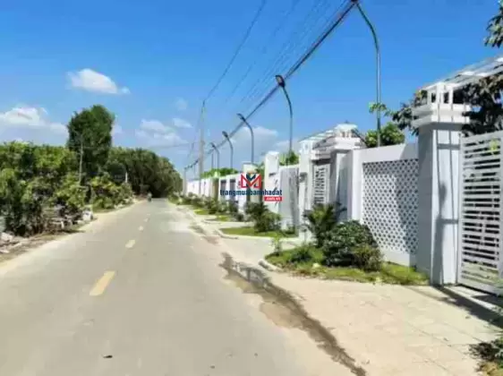 Bán Lô Thổ Cư Mặt Tiền Nhựa Sát KCN,{10x50=500m2},Gần Ngay Chợ,Trường,Dân Cư Hiện Hữu,Giá 483TR/sổ