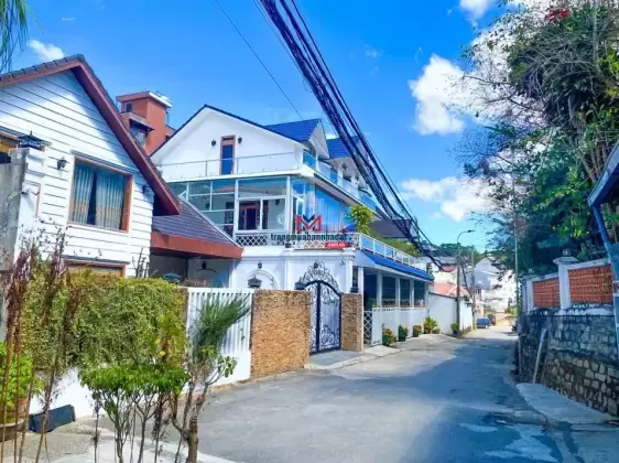 Villa sân vườn rẻ nhất trung tâm Đà Lạt, DT 200m2