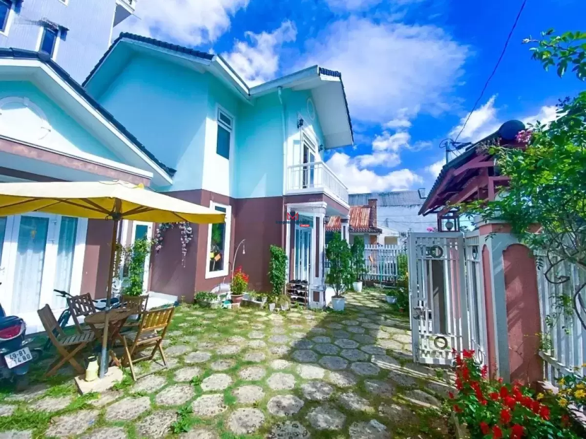 classifieds/2025_02/tuan_3/villa-san-vuon-re-nhat-trung-tam-da-lat-dt-200m2-3.jpg