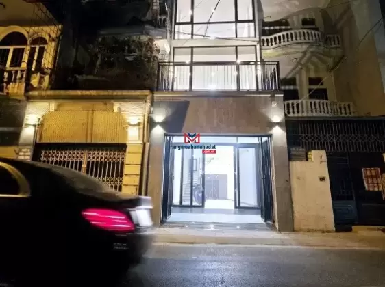 Bán gấp nhà mặt phố Nguyễn Viết Xuân, Thanh Xuân