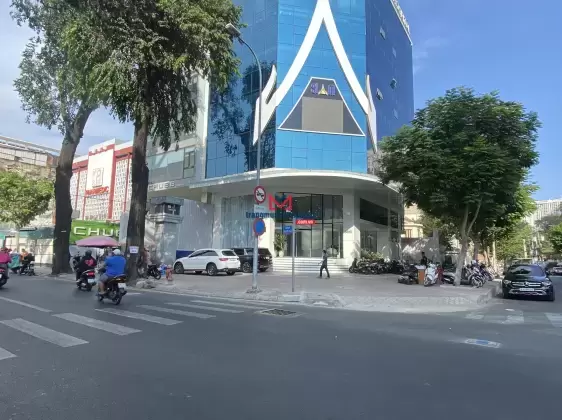 Bán tòa nhà Nguyễn Cư Trinh, quận 1 - 2 mặt tiền đường lớn, diện tích 2642m2