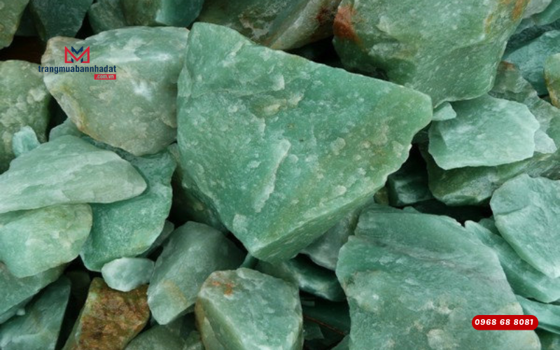 Đá và sỏi trang trí giúp không gian sống thêm chắc chắn và cải thiện phong thủy