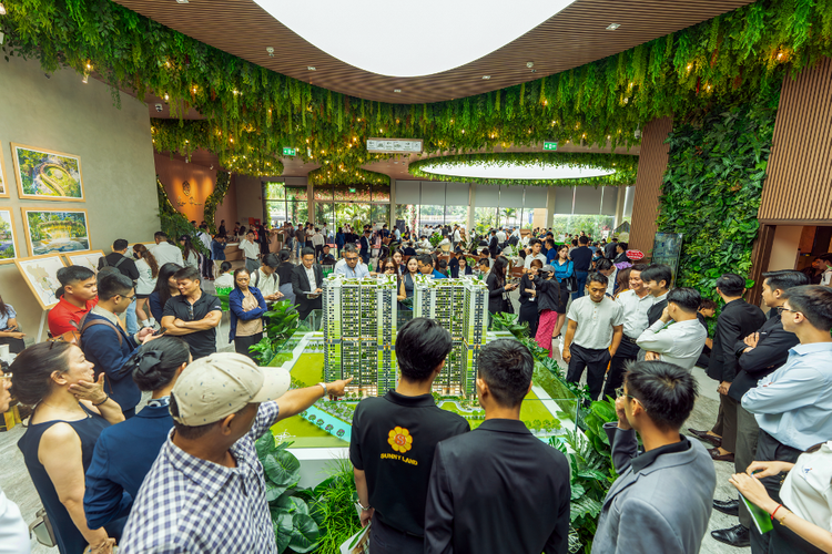 Giá căn hộ trung tâm TP.HCM liên tục leo thang hình thành xu hướng tìm đến vùng sát cạnh trung tâm giá mềm hơn chọn đầu tư, an cư.
