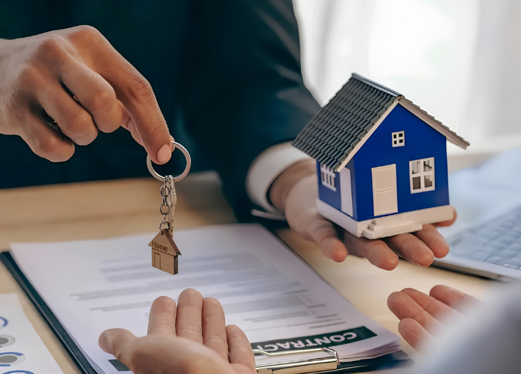 Mua nhà lần đầu cần chuẩn bị giấy tờ công chứng (Ảnh Sưu tầm)