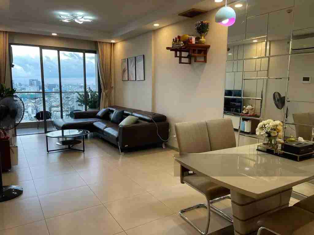  Bán căn hộ view hồ bơi đẹp tại The Gold View, Quận 4, giá 5,5 tỷ, diện tích 92m2