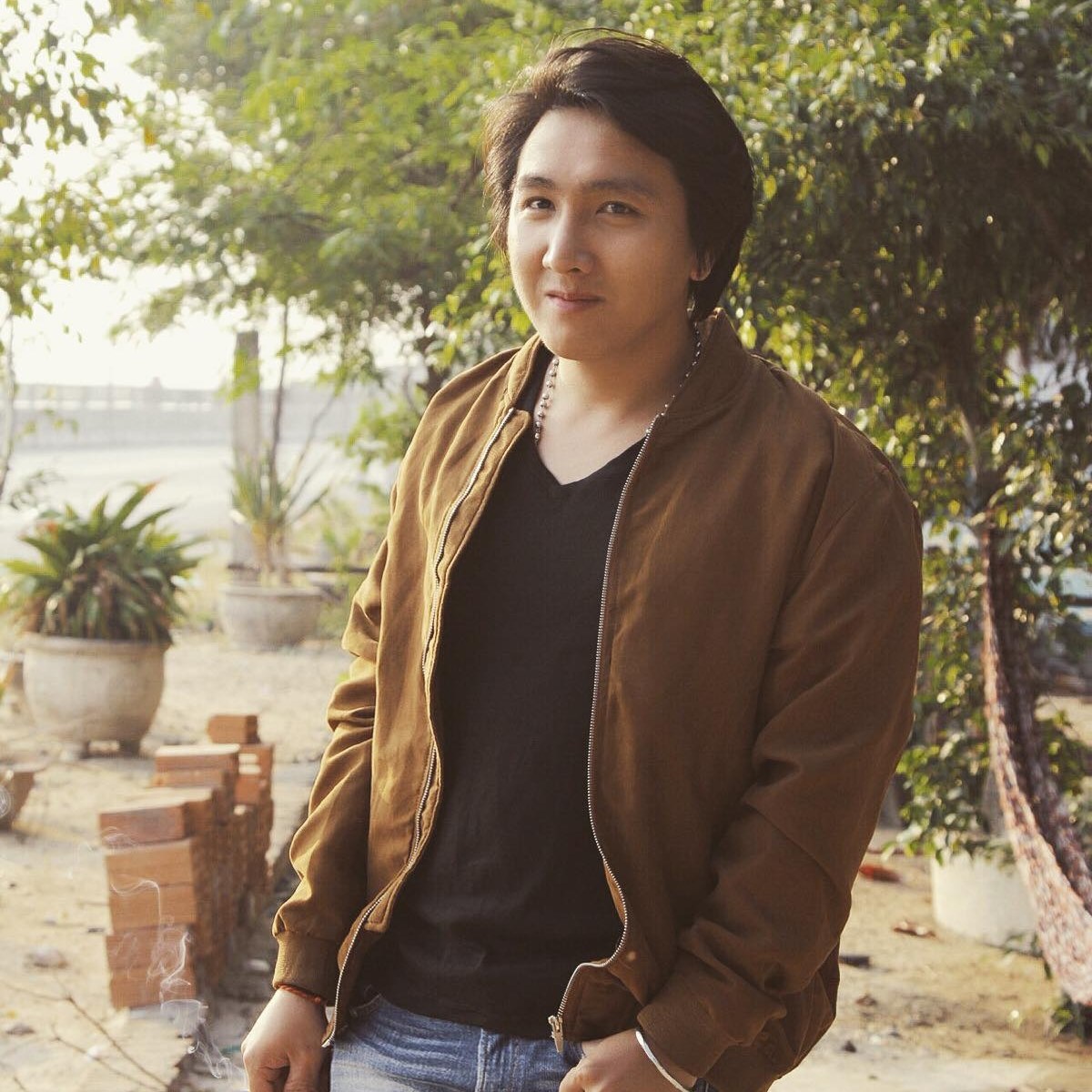 Lê Hoài Bá Thương